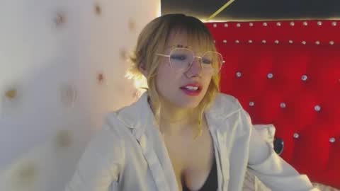 danielawidx online show from 04.15.26