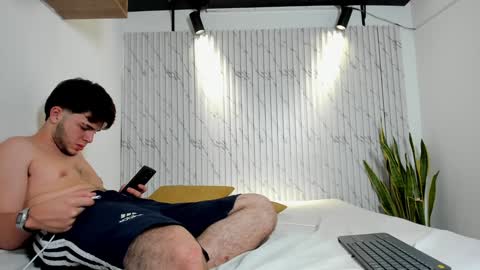 DANIEL online show from 12.04.24