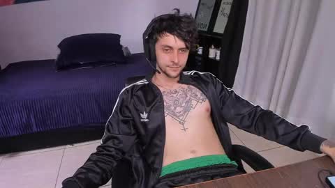 Snapshot of daniele_bunny chatting on 04.25.26 Daniele Bunny online show from 04.25.26