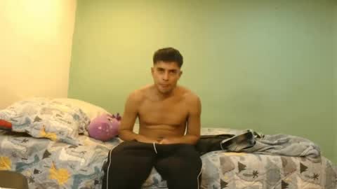 Snapshot of danielitopapii chatting on 06.28.26 danielitopapii online show from 06.28.26