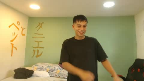 Snapshot of danielitopapii chatting on 07.17.26 danielitopapii online show from 07.17.26