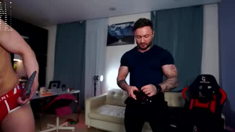 Snapshot of danielkraig_for_u chatting on 02.07.26 Daniel Kraig online show from 02.07.26