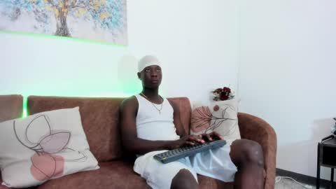 Snapshot of daniell_ferrari chatting on 01.18.25 daniell_ferrari online show from 01.18.25