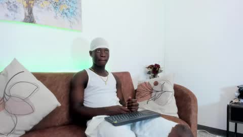 Snapshot of daniell_ferrari chatting on 01.18.25 daniell_ferrari online show from 01.18.25