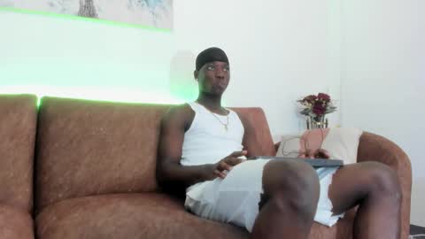 Snapshot of daniell_ferrari chatting on 01.21.25 daniell_ferrari online show from 01.21.25