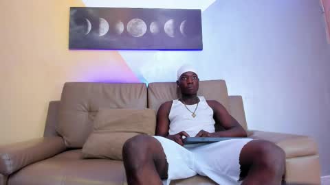 Snapshot of daniell_ferrari chatting on 01.28.25 daniell_ferrari online show from 01.28.25