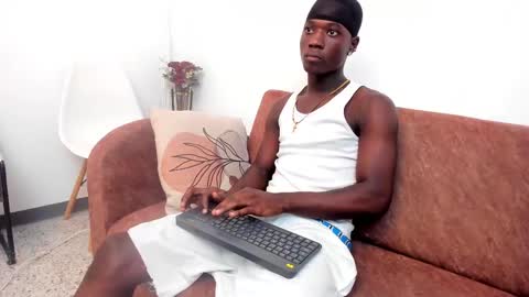 Snapshot of daniell_ferrari chatting on 02.12.25 daniell_ferrari online show from 02.12.25