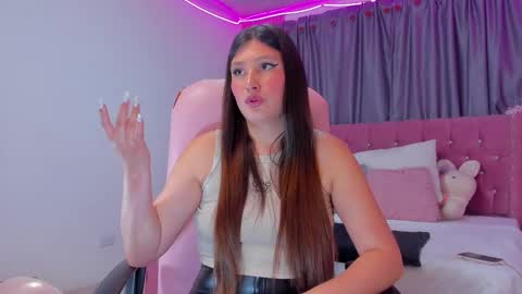 Danielle online show from 12.20.25