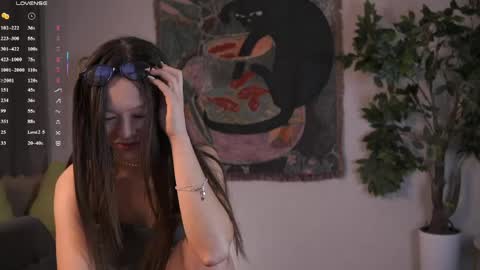 Snapshot of danielleschurg chatting on 04.25.26 Jessica online show from 04.25.26