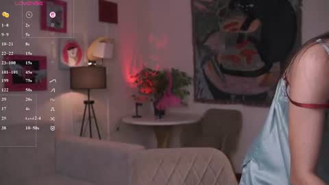 Snapshot of danielleschurg chatting on 06.15.26 Jessica online show from 06.15.26