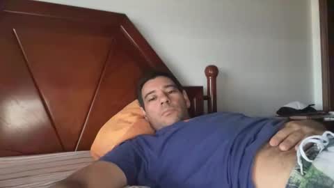 Snapshot of danieltalho23 chatting on 09.15.25 danieltalho23 online show from 09.15.25