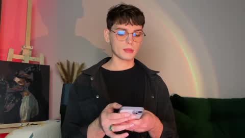 Snapshot of danieltuckerr chatting on 02.13.26 danieltuckerr online show from 02.13.26