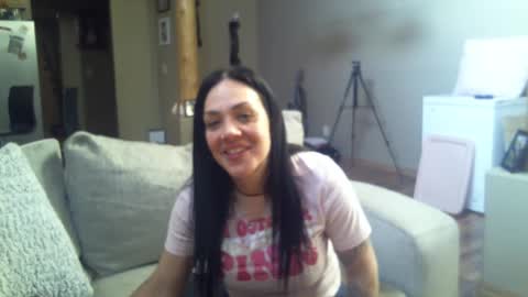 DaniLove online show from 02.25.25