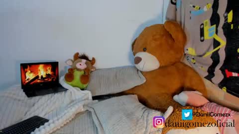 Snapshot of danii_rose chatting on 07.14.26 Rose online show from 07.14.26