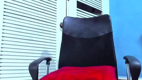 Dani online show from 02.25.25