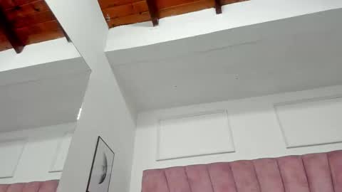 DaniiBelluci  online show from 11.15.25