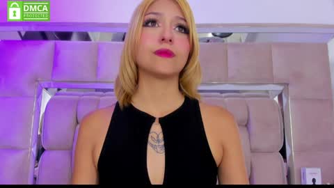 Snapshot of daniiela_beteche777 chatting on 05.14.26 DANIELA online show from 05.14.26