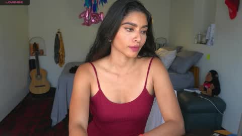 danalle .. online show from 11.19.25