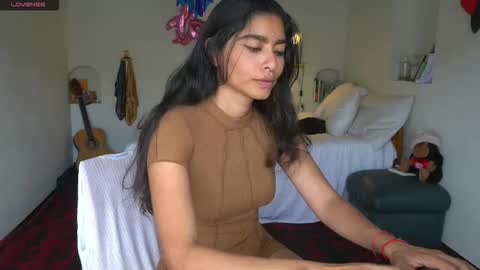 danalle .. online show from 12.16.25