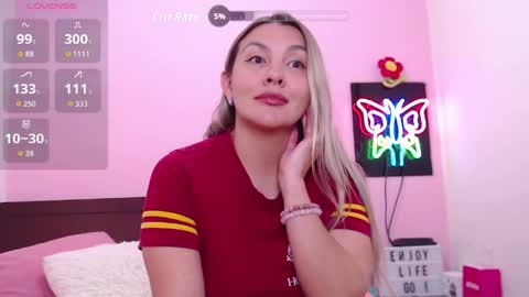 Snapshot of danika_bellaa chatting on 05.13.26 K A R O L online show from 05.13.26
