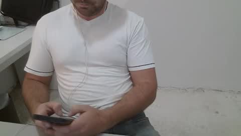 Snapshot of danioli614 chatting on 11.11.25 Dani Oli online show from 11.11.25