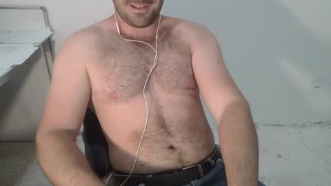 Snapshot of danioli614 chatting on 11.12.25 Dani Oli online show from 11.12.25