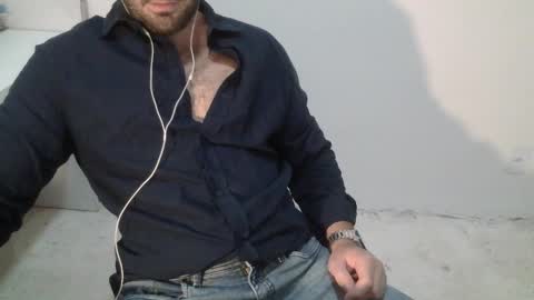 Snapshot of danioli614 chatting on 11.20.25 Dani Oli online show from 11.20.25