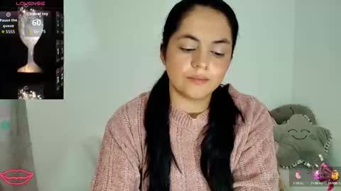 Snapshot of danna_1111 chatting on 09.17.25 danna online show from 09.17.25