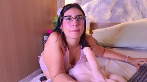 Snapshot of danna_dusky chatting on 04.09.26 danna_dusky online show from 04.09.26
