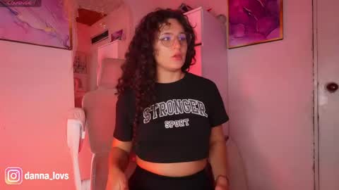 Snapshot of danna_lovs chatting on 05.17.26 Danna Lovs online show from 05.17.26
