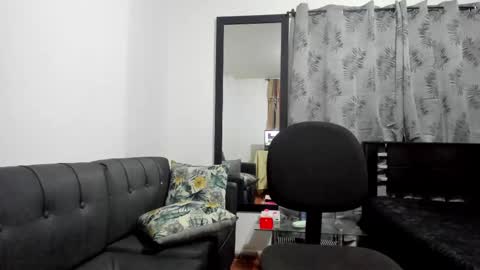 Snapshot of danna_tyson chatting on 10.12.25 Danna Tyson online show from 10.12.25