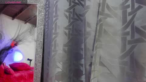 Danna  online show from 10.13.25