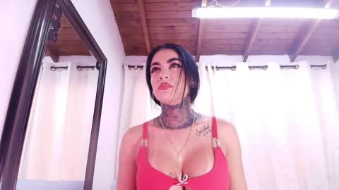 Snapshot of dannaberlin chatting on 01.15.25 Danna Berlin online show from 01.15.25