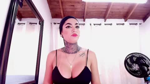 Snapshot of dannaberlin chatting on 02.06.25 Danna Berlin online show from 02.06.25