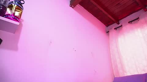 Snapshot of dannaberlin chatting on 10.29.25 Danna Berlin online show from 10.29.25