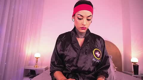 Snapshot of dannaberlin chatting on 11.12.25 Danna Berlin online show from 11.12.25