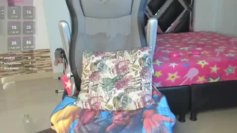 Danna online show from 02.20.25