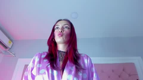 Snapshot of dannaflame_ chatting on 04.11.26 Danna online show from 04.11.26