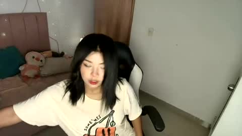 Snapshot of dannagabriella chatting on 06.14.26 dannagabriella online show from 06.14.26