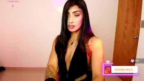Snapshot of dannawells chatting on 05.09.26 Danna Wells online show from 05.09.26