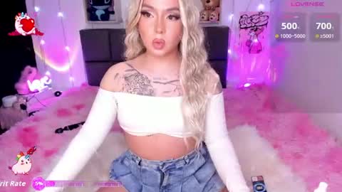 Snapshot of dannia_13 chatting on 07.22.26 dannia_13 online show from 07.22.26
