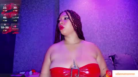Snapshot of danniamonroee chatting on 12.19.24 Danna Monroe online show from 12.19.24