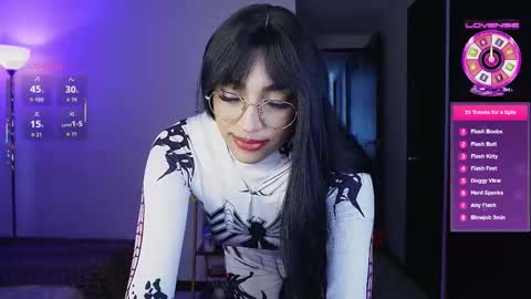    online show from 10.08.25