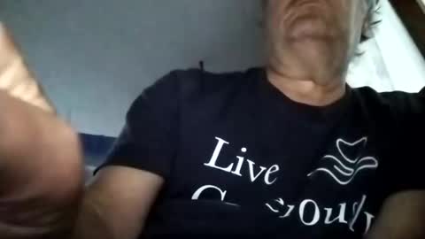 Snapshot of dannowisc chatting on 05.23.26 dannowisc online show from 05.23.26