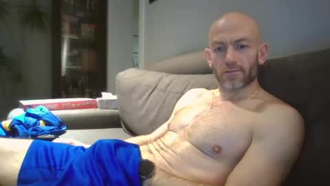 Snapshot of danny81boy chatting on 01.25.25 danny81boy online show from 01.25.25