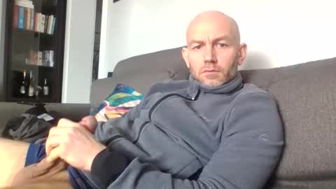 Snapshot of danny81boy chatting on 02.18.26 danny81boy online show from 02.18.26