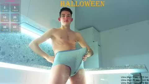 danny__magic online show from 10.29.25