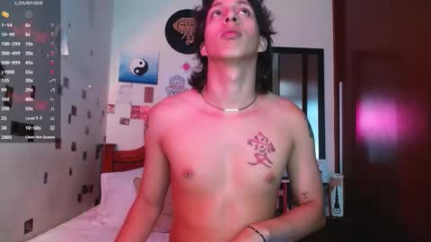 Snapshot of danny__phantom chatting on 10.26.25 phantom555 online show from 10.26.25