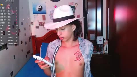 Snapshot of danny__phantom chatting on 11.10.25 phantom555 online show from 11.10.25