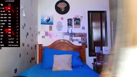 Snapshot of danny__phantom chatting on 11.18.25 phantom555 online show from 11.18.25